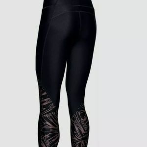 Under Armour Womens HeatGear Ankle Crop Pockets